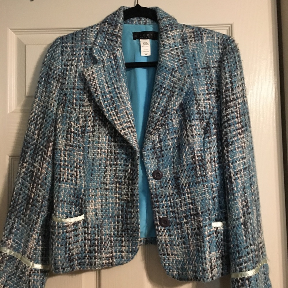 Ninety petite jacket, 6P, 90% Acrylic & 10% Wool